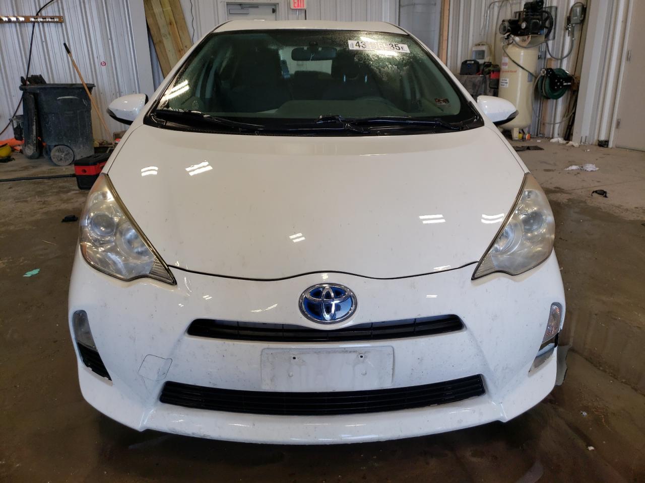 2012 Toyota Prius - Image 5
