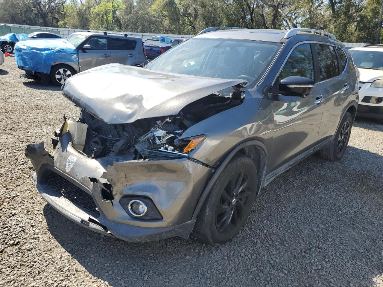 2015 Nissan Rogue - Image 1