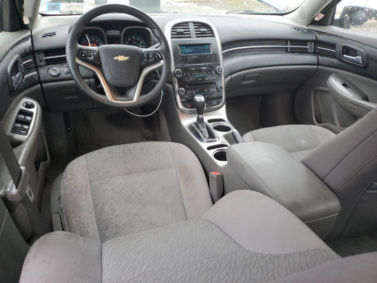 2015 Chevrolet Malibu - Image 8
