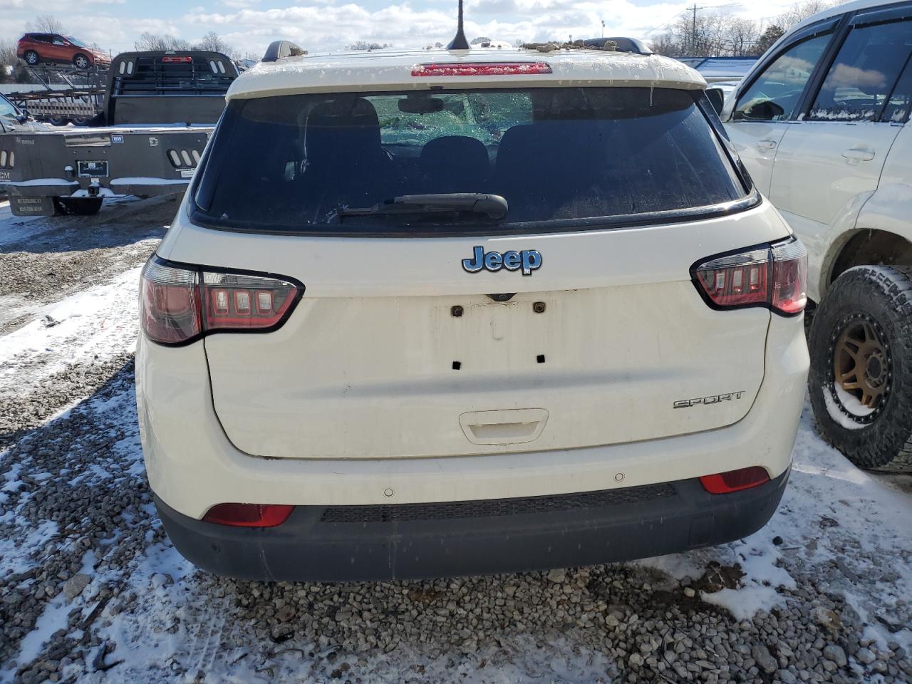 2018 Jeep Compass - Image 6