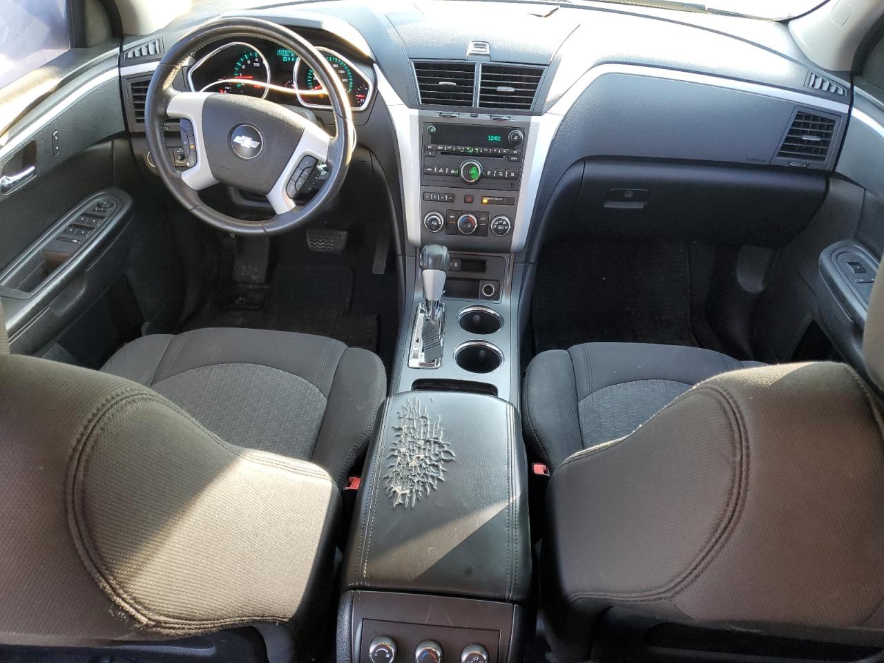 2010 Chevrolet Traverse - Image 8