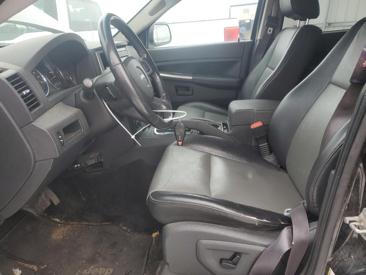 2008 Jeep Grand Cherokee - Image 7