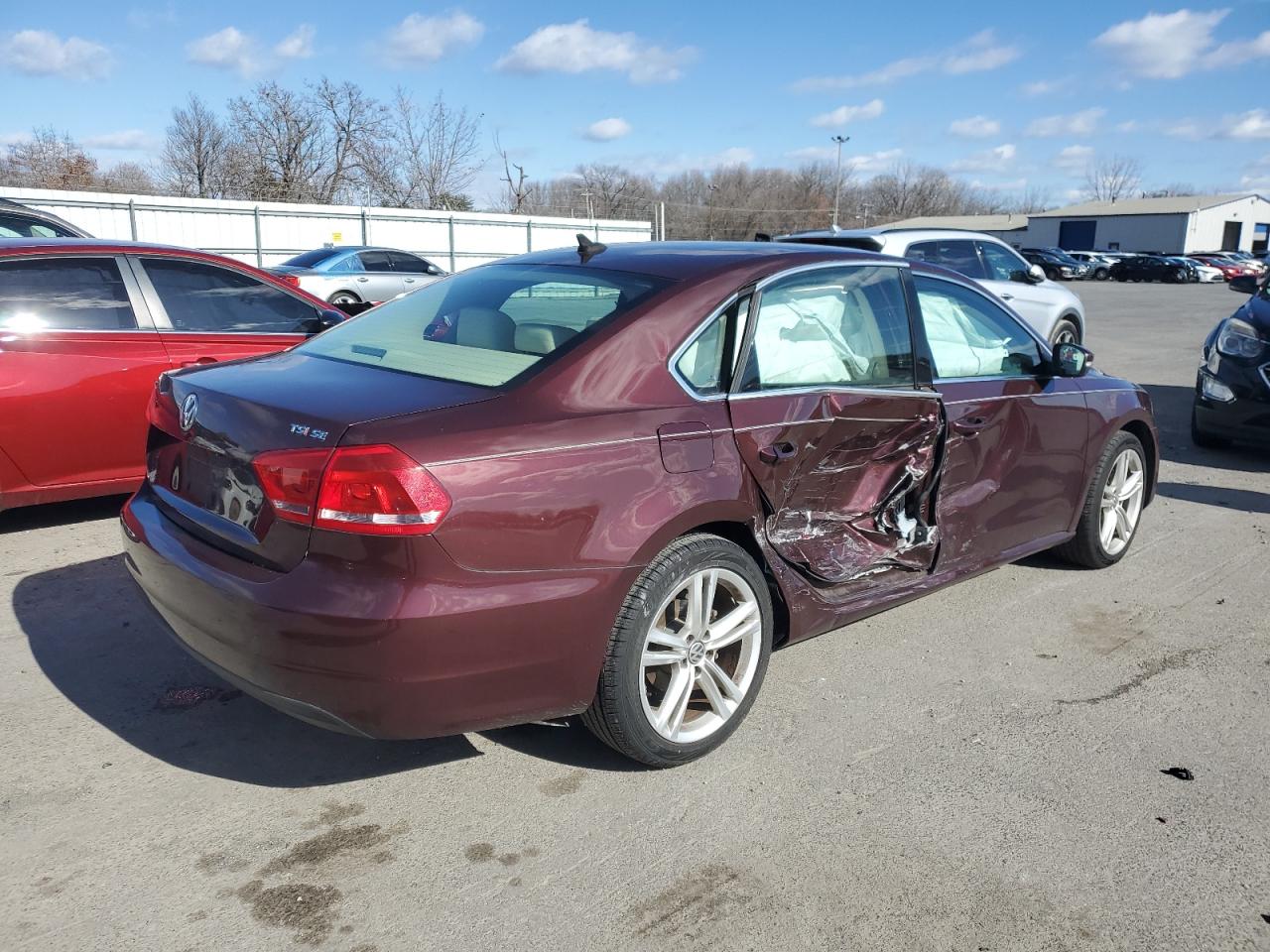 2014 Volkswagen Passat - Image 3
