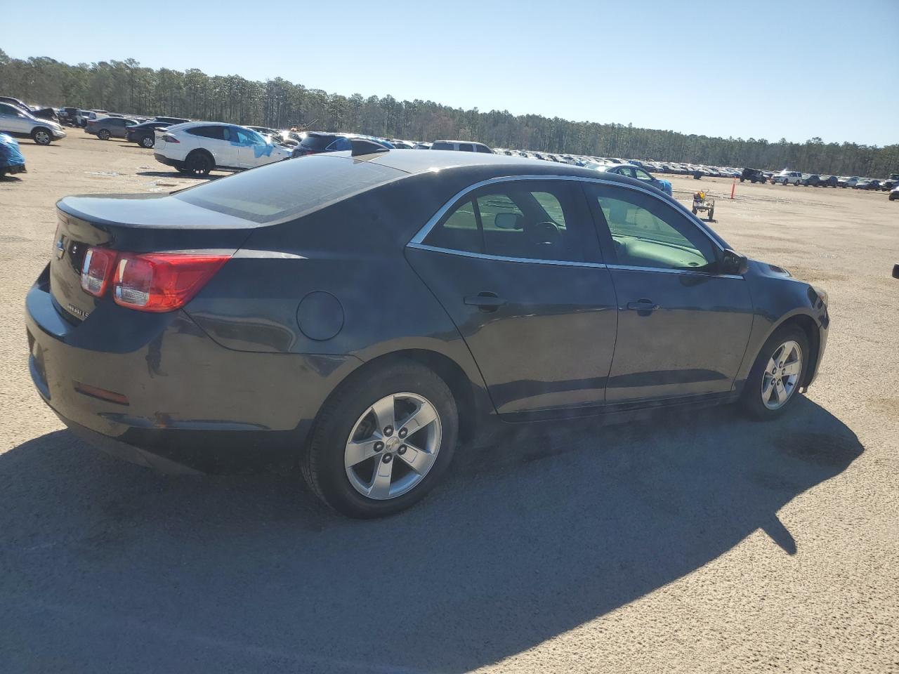 2015 Chevrolet Malibu - Image 3