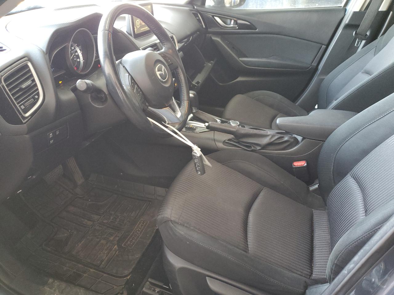 2015 Mazda 3 - Image 7
