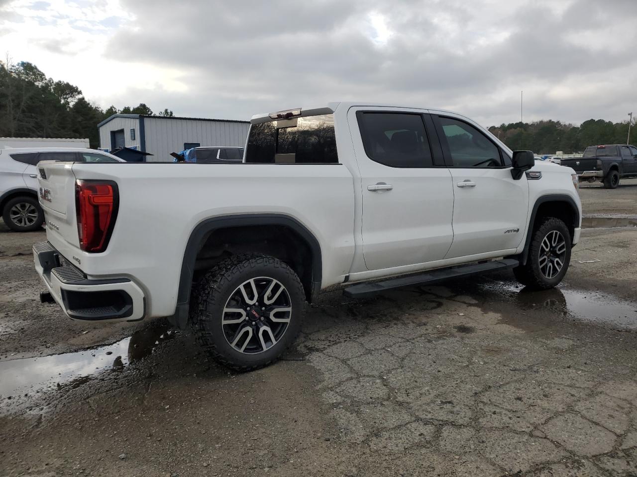 2020 GMC Sierra - Image 3