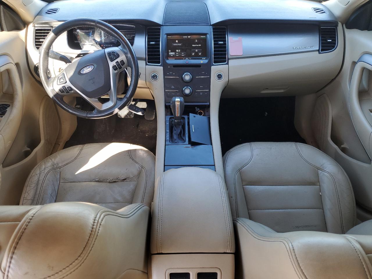 2015 Ford Taurus - Image 8