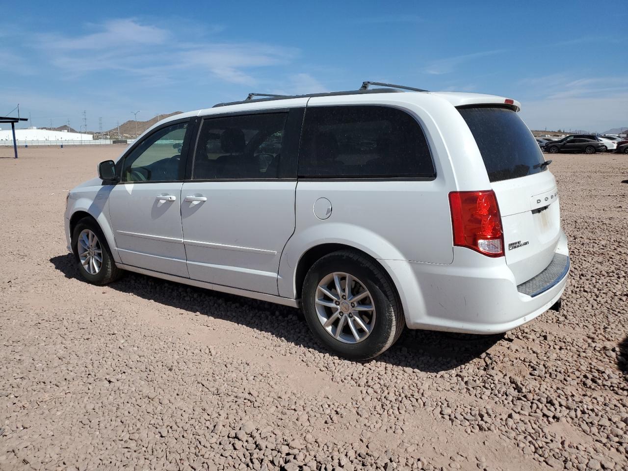 2016 Dodge Caravan - Image 2