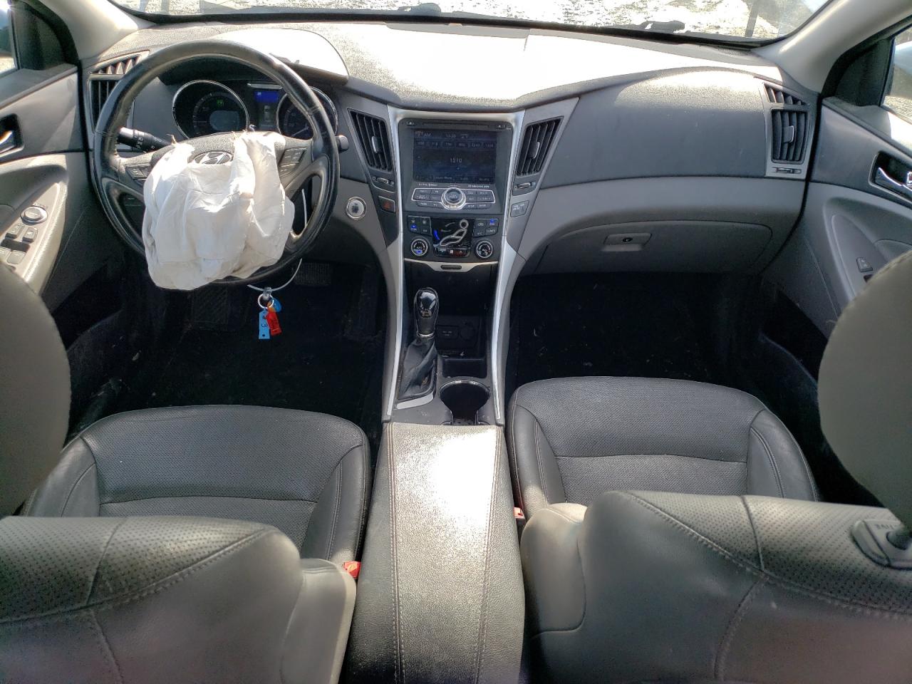 2015 Hyundai Sonata - Image 8