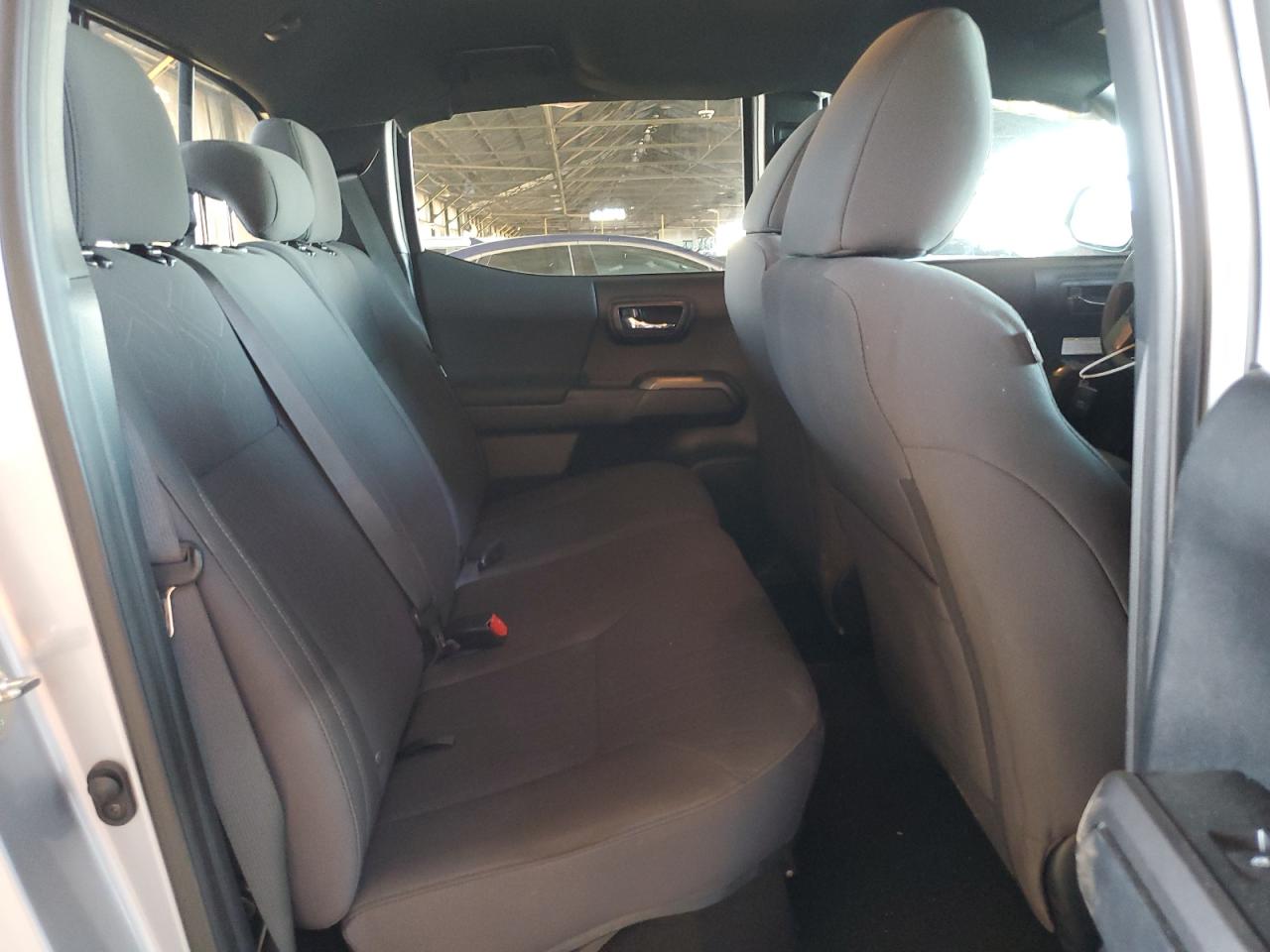 2018 Toyota Tacoma - Image 10