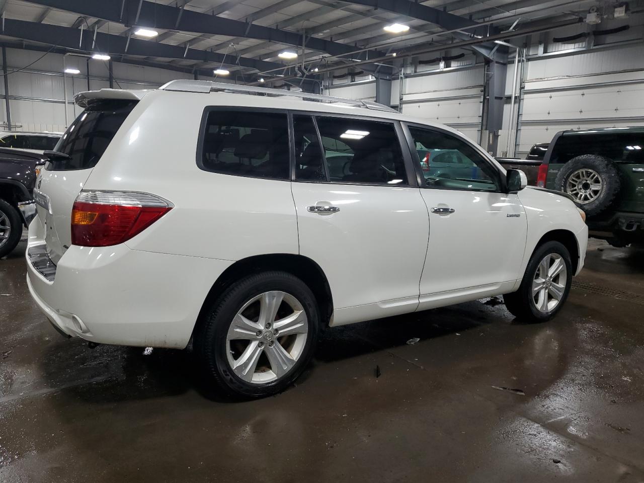 2010 Toyota Highlander - Image 3
