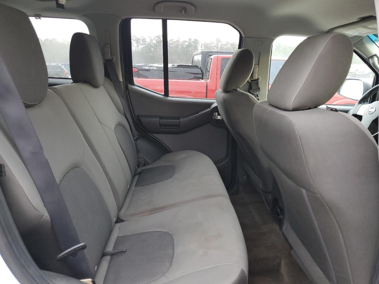 2013 Nissan XTerra - Image 11