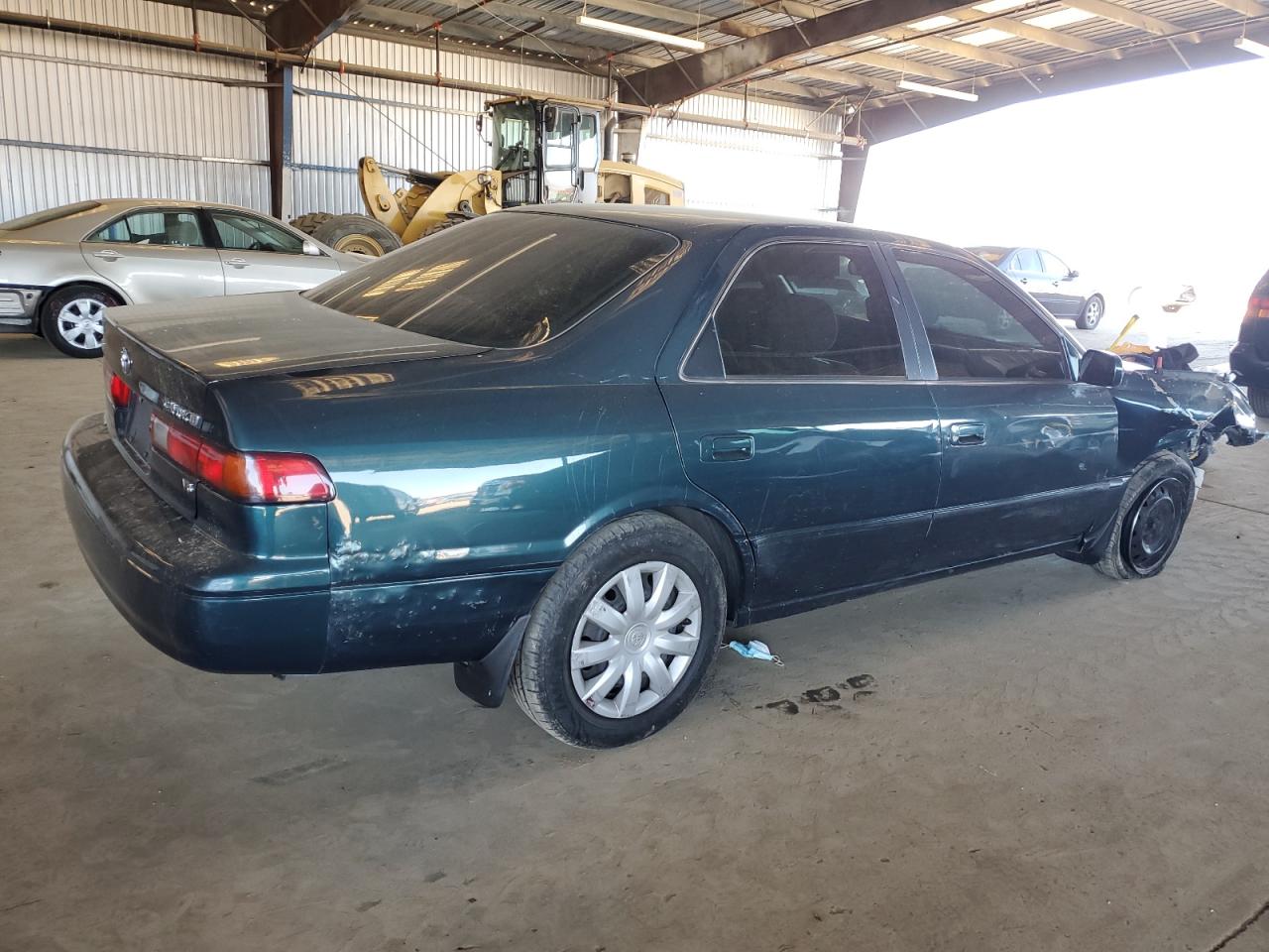 1998 Toyota Camry - Image 3