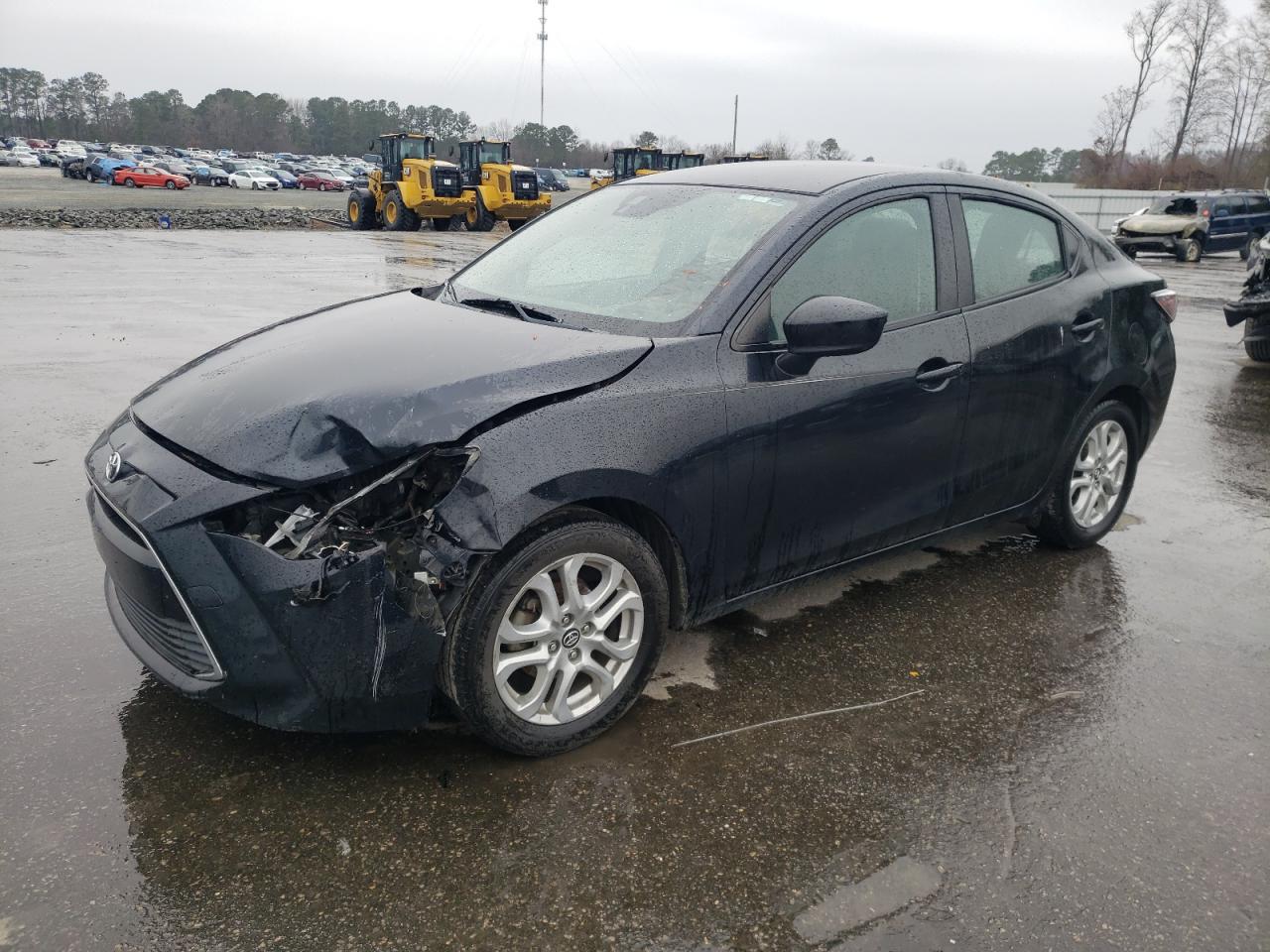 2017 Toyota Yaris - Image 1