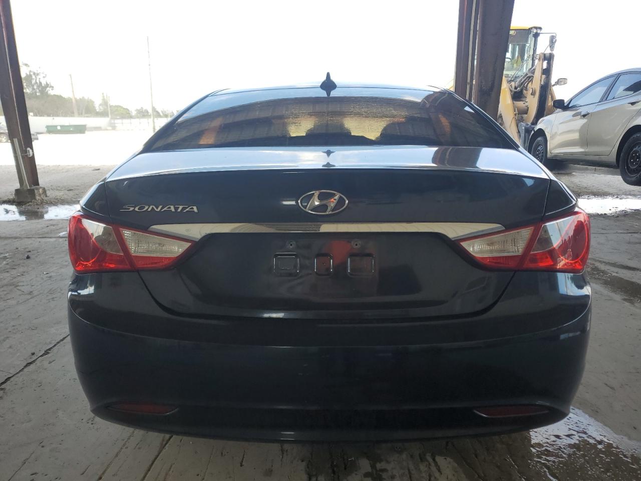 2013 Hyundai Sonata - Image 6