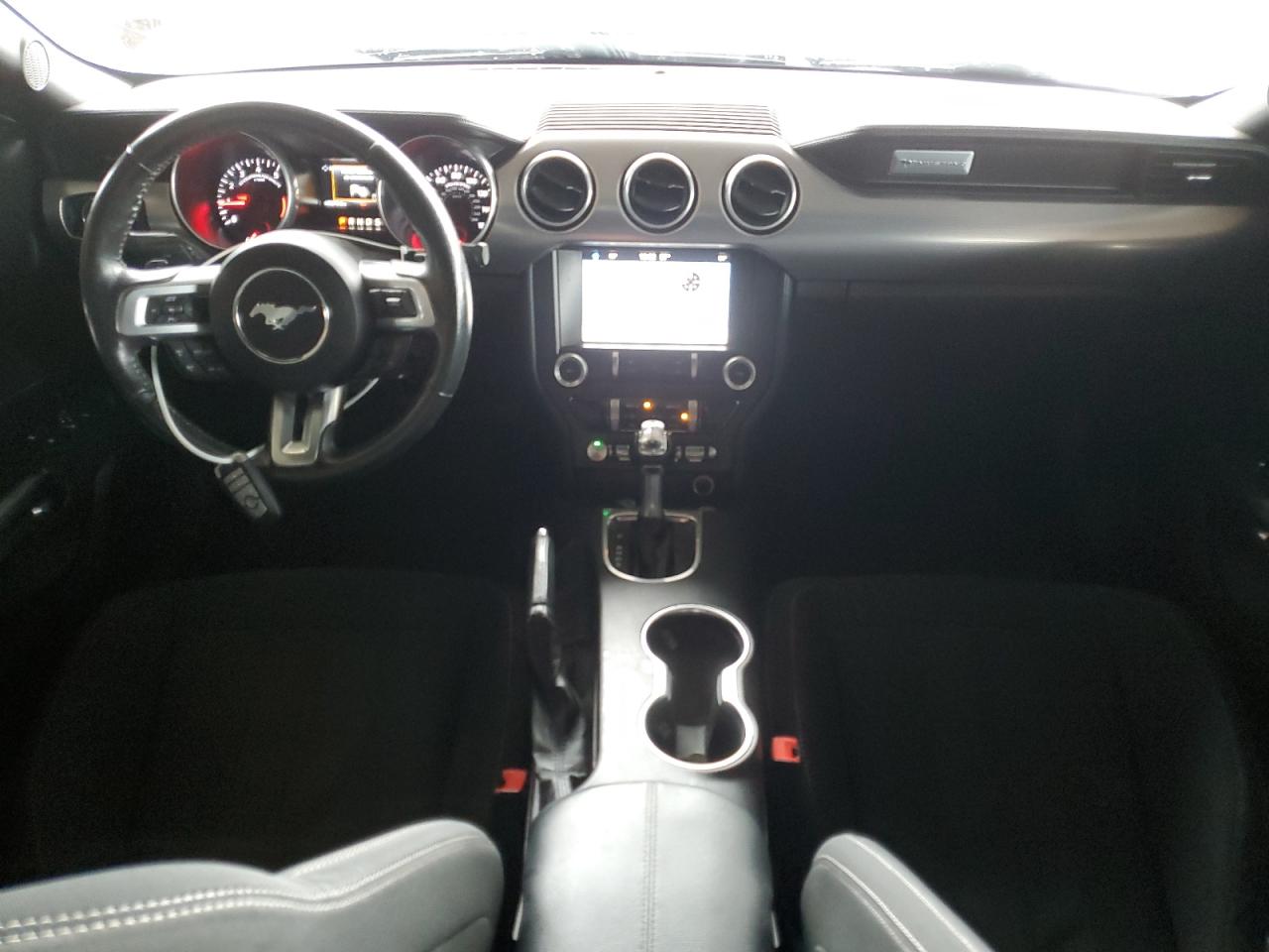 2019 Ford Mustang - Image 8