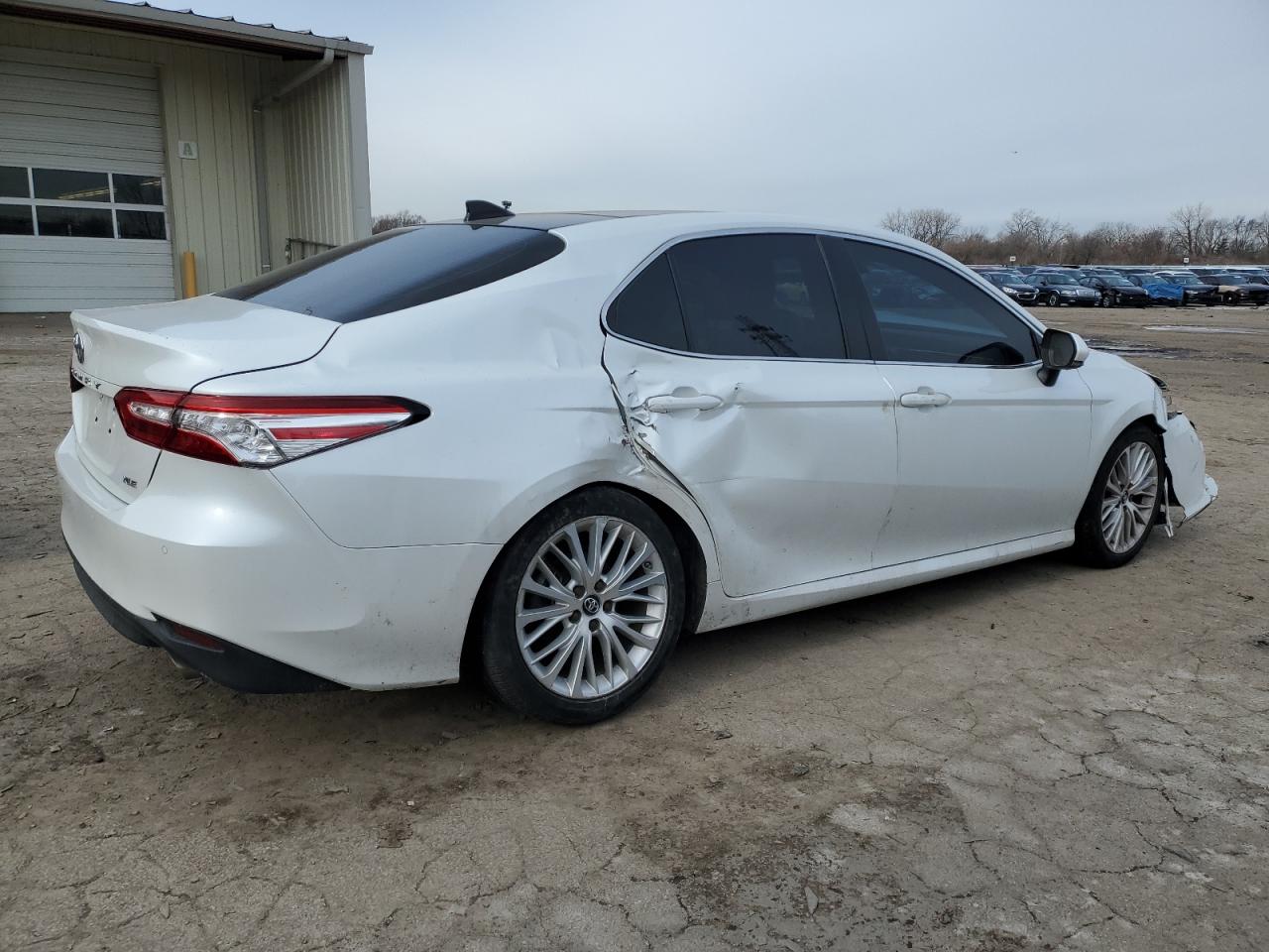 2018 Toyota Camry - Image 3