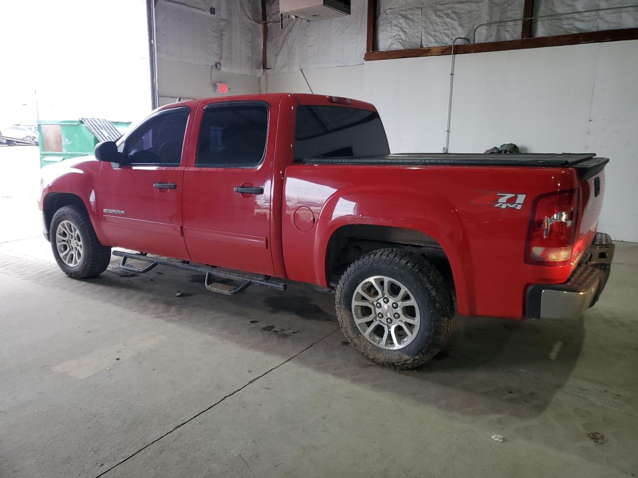 2011 GMC Sierra - Image 2