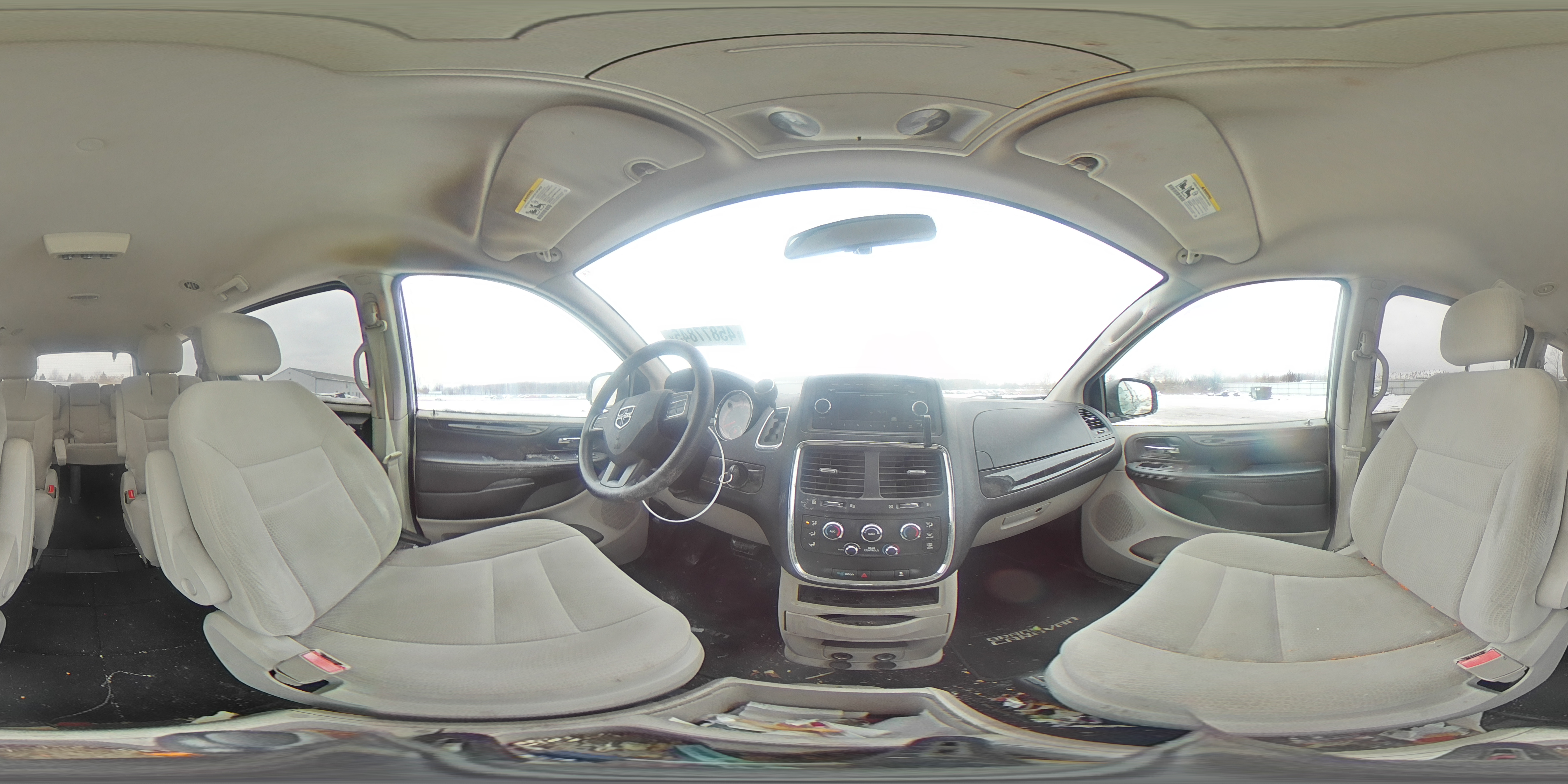 2016 Dodge Caravan - Image 13
