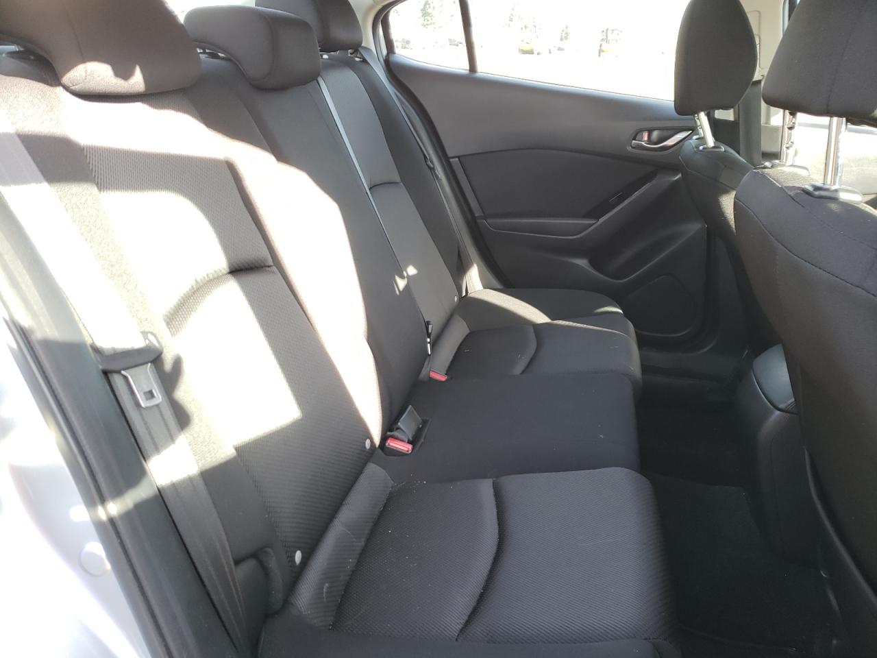 2018 Mazda 3 - Image 10