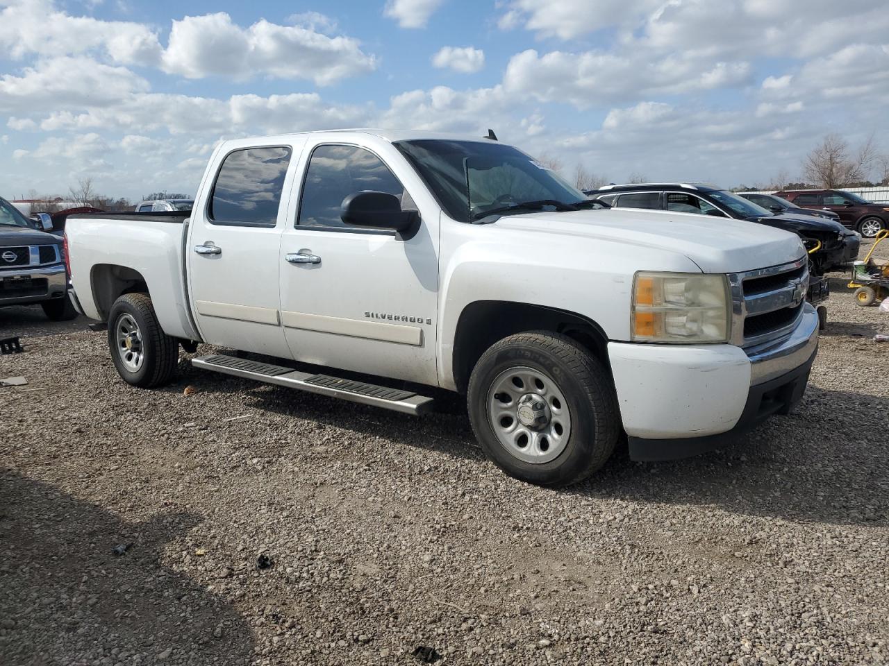 2007 Chevrolet Silverado - Image 4