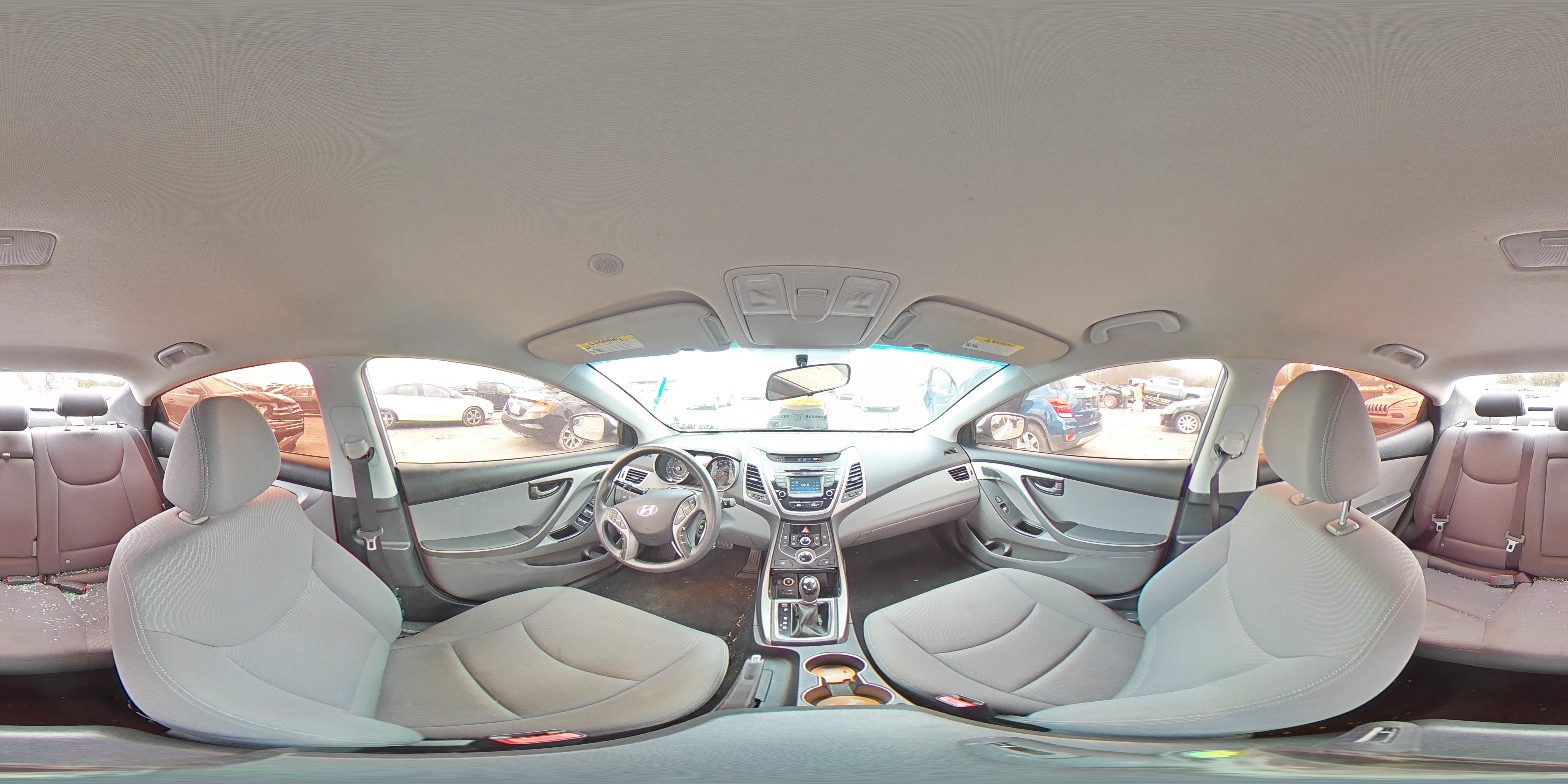 2014 Hyundai Elantra - Image 13