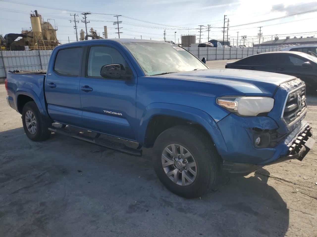 2017 Toyota Tacoma - Image 4
