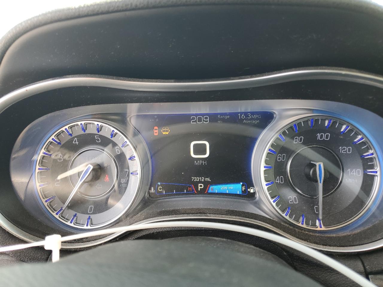 2018 Chrysler 300 - Image 9