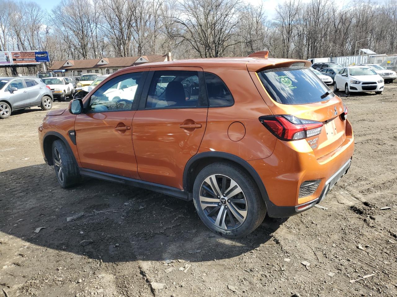 2021 Mitsubishi Outlander - Image 2
