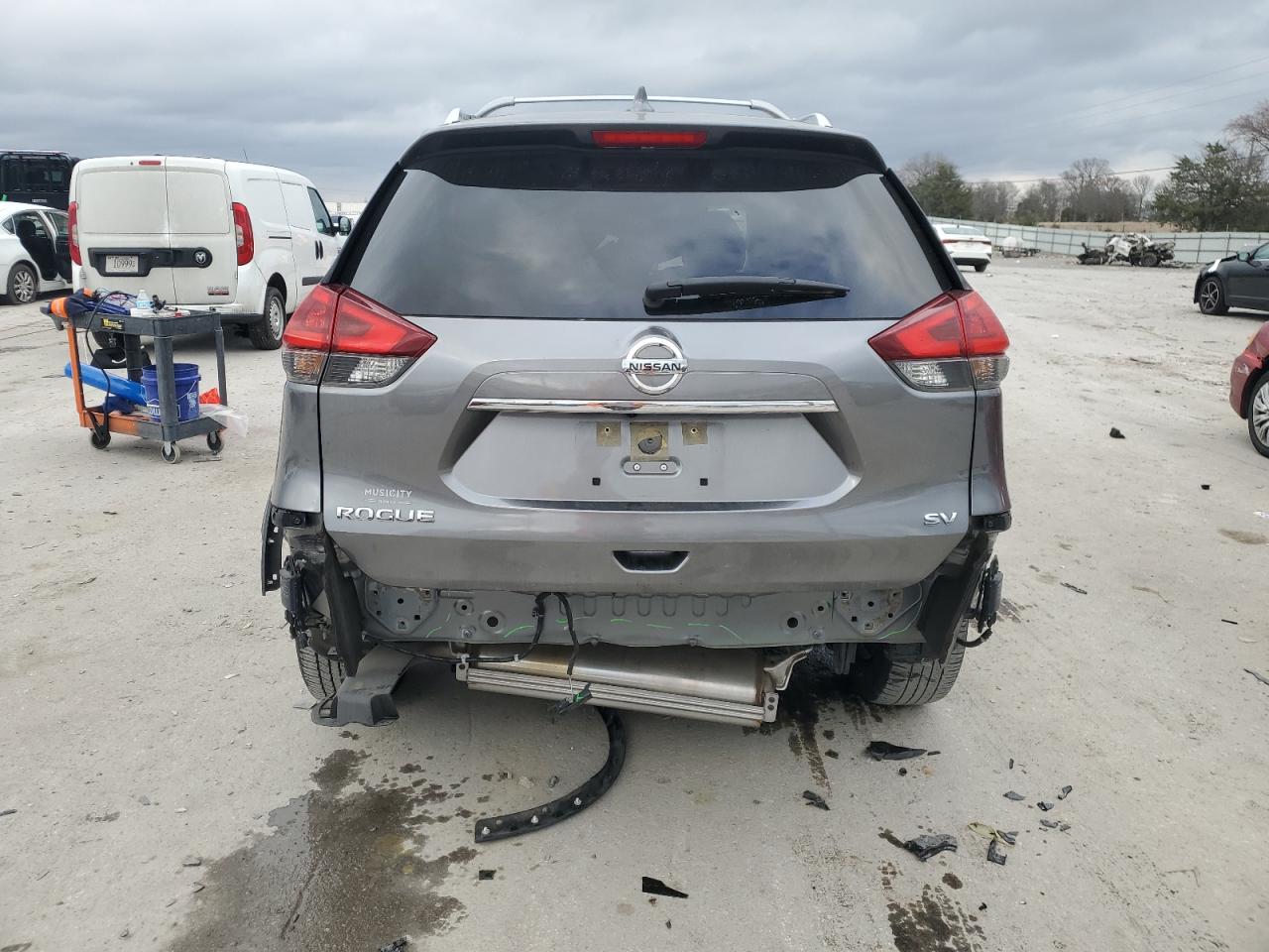 2019 Nissan Rogue - Image 6