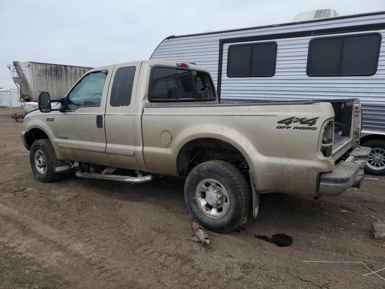 2001 Ford F250 - Image 2