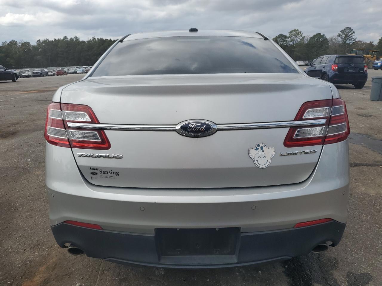 2014 Ford Taurus - Image 6