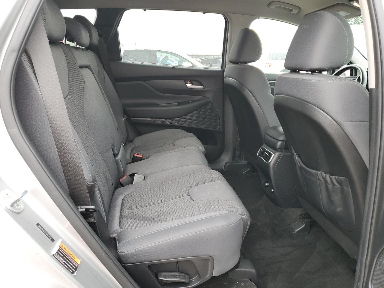 2022 Hyundai Santa Fe - Image 11