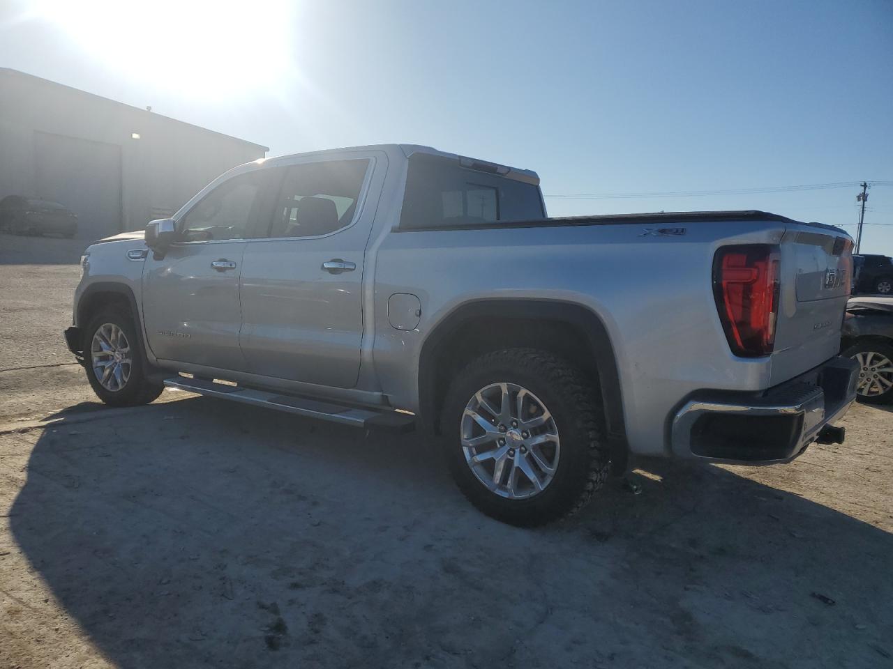 2020 GMC Sierra - Image 2