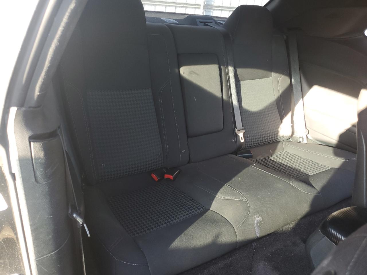 2018 Dodge Challenger - Image 10