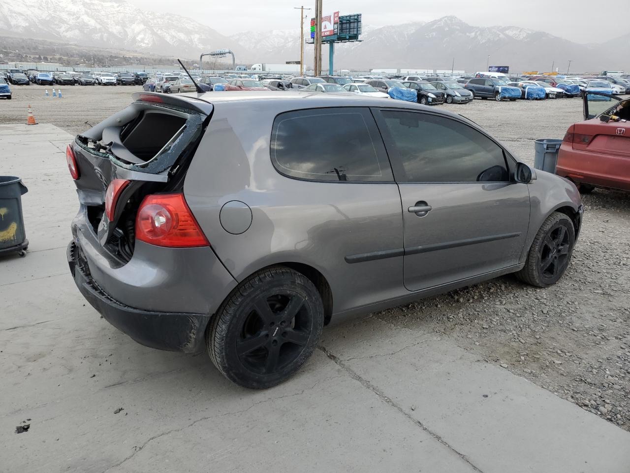 2007 Volkswagen Golf - Image 3