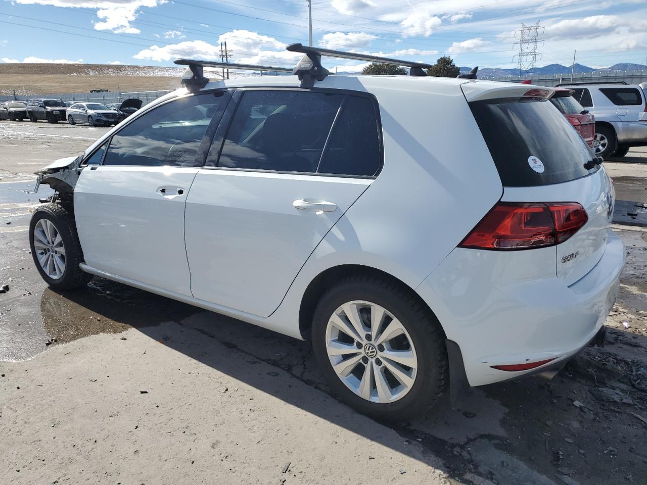 2015 Volkswagen Golf - Image 2