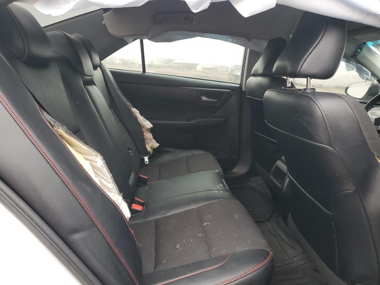 2017 Toyota Camry - Image 10