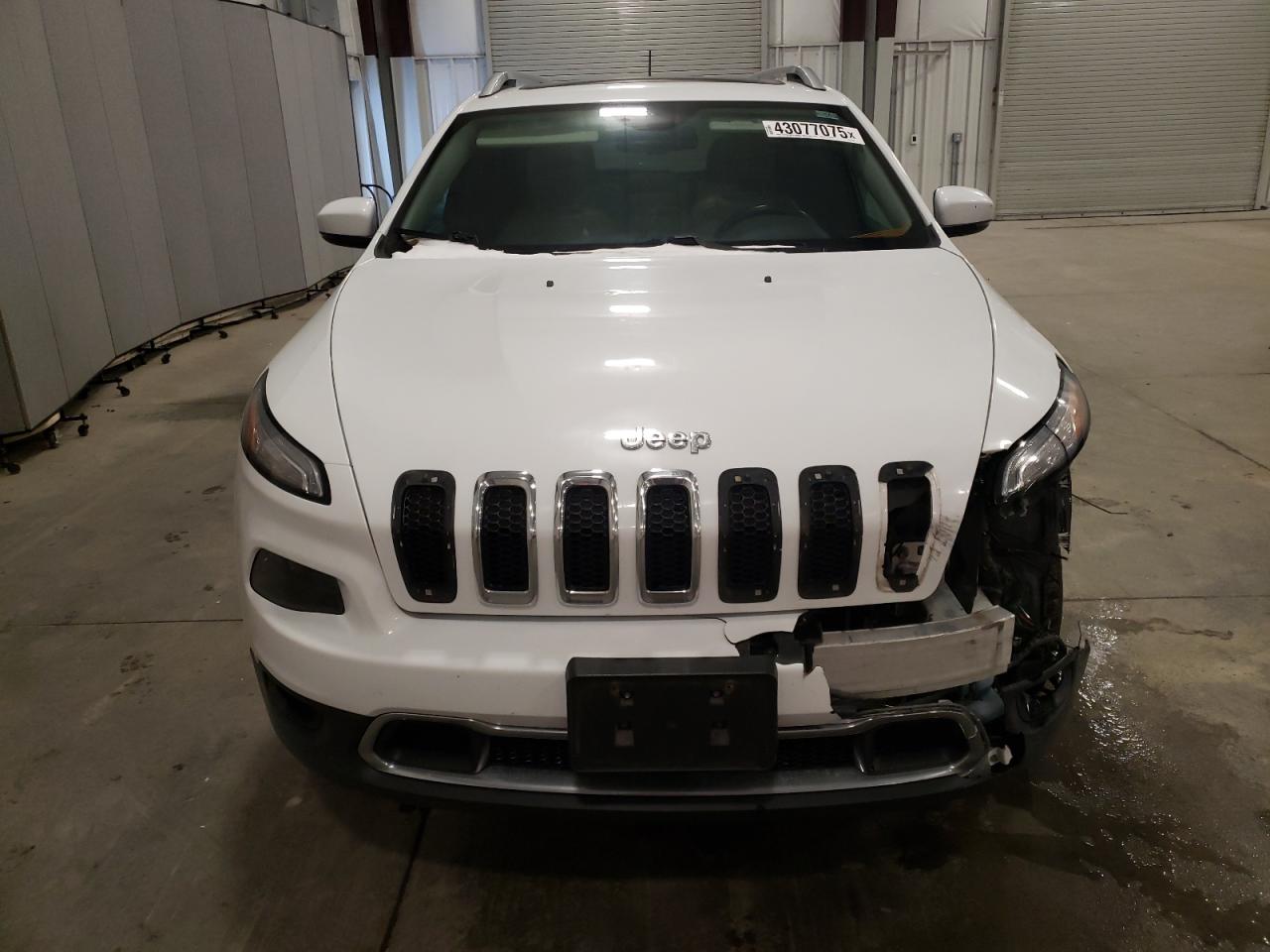 2015 Jeep Grand Cherokee - Image 5