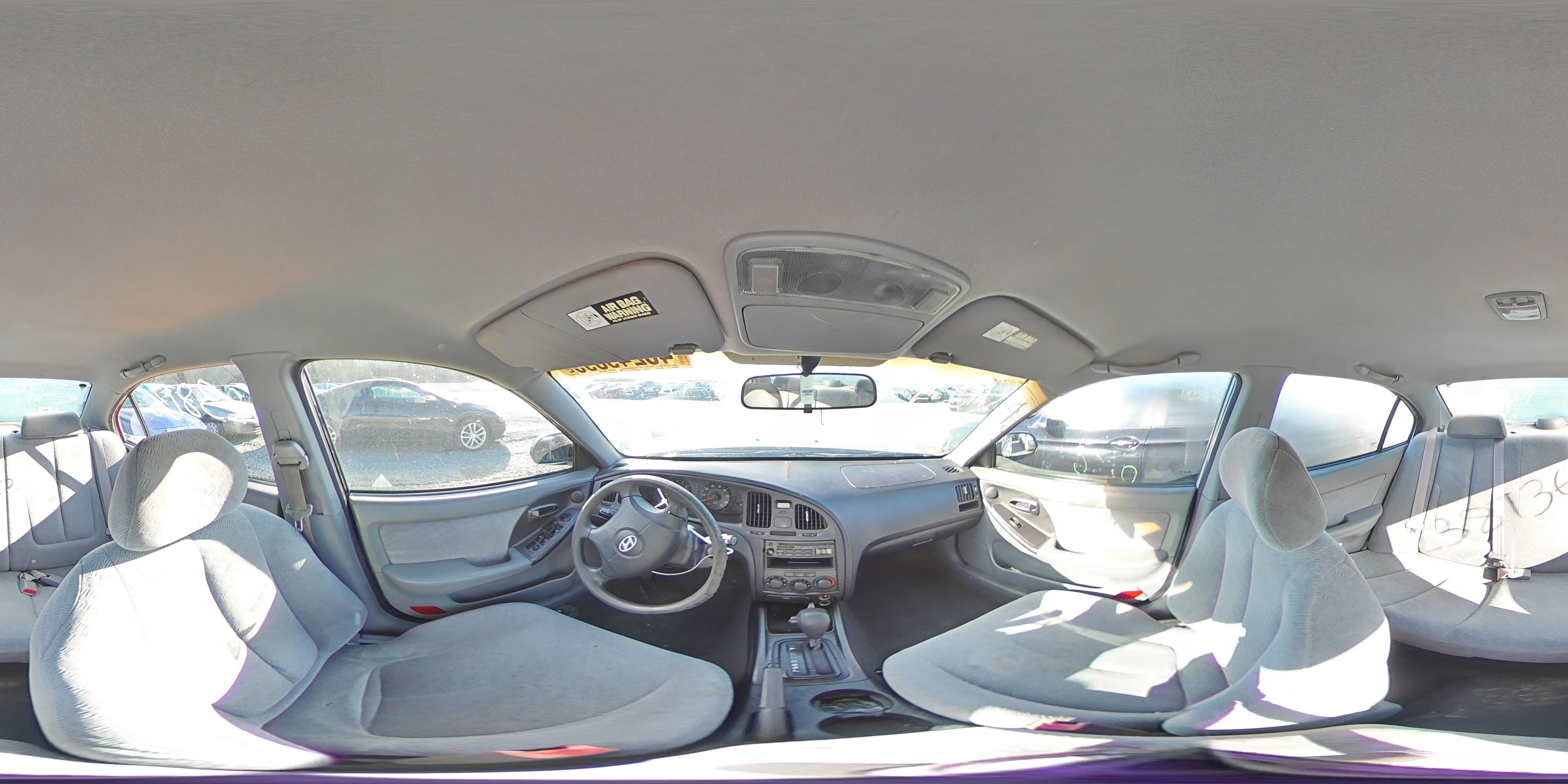 2004 Hyundai Elantra - Image 13