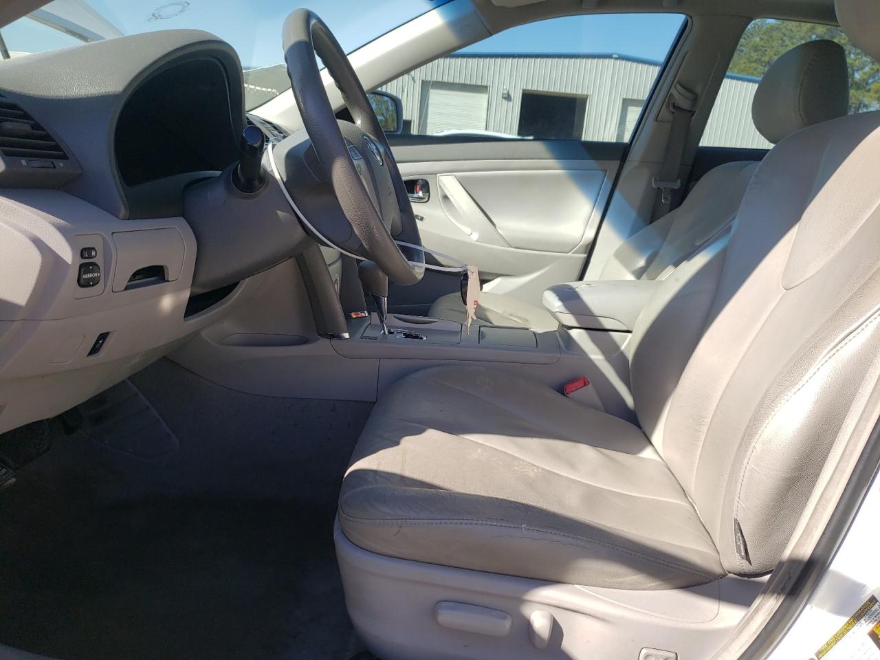 2011 Toyota Camry - Image 7