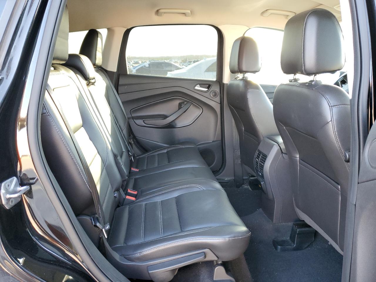 2017 Ford Escape - Image 11