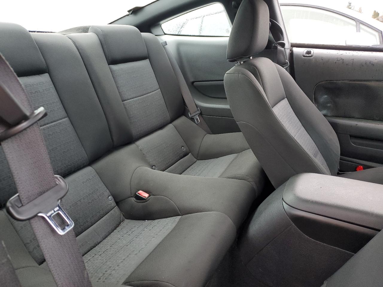 2009 Ford Mustang - Image 10