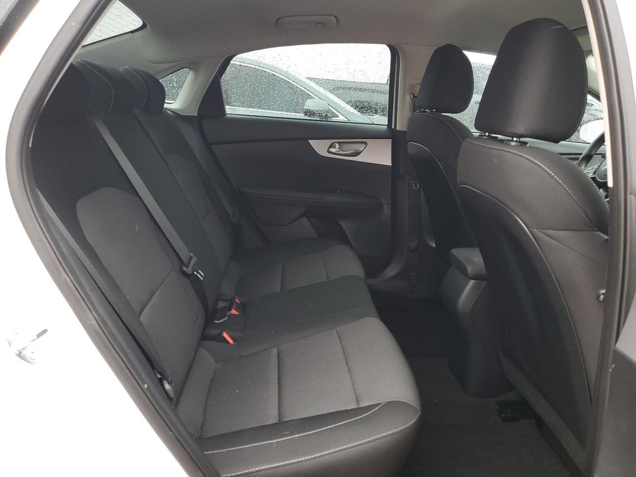 2024 Kia Forte - Image 10