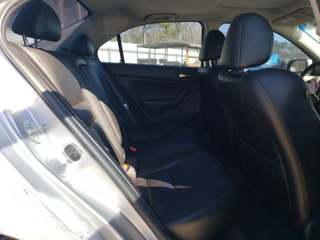 2005 Acura TSX - Image 11