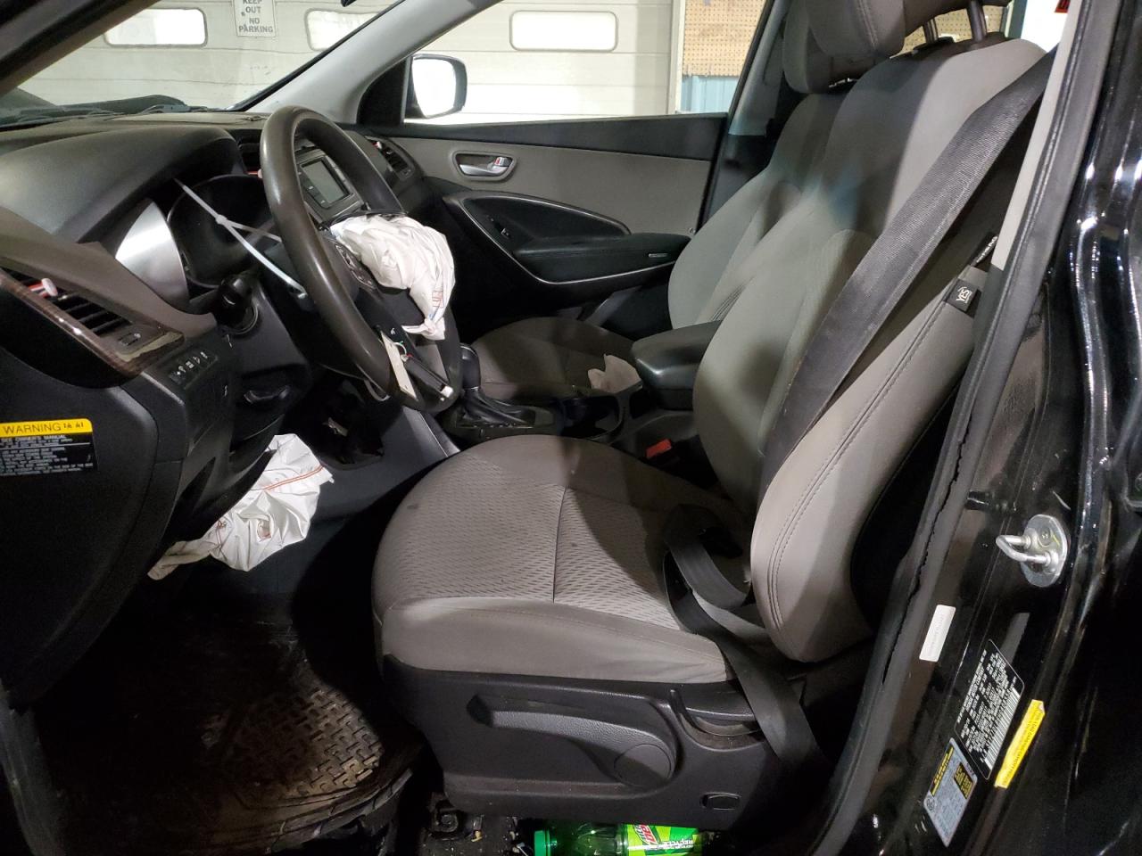 2017 Hyundai Santa Fe - Image 7