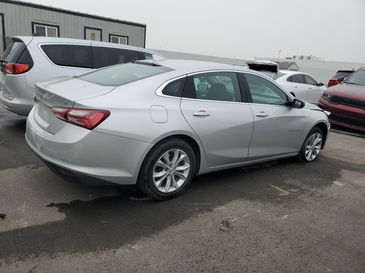 2022 Chevrolet Malibu - Image 3