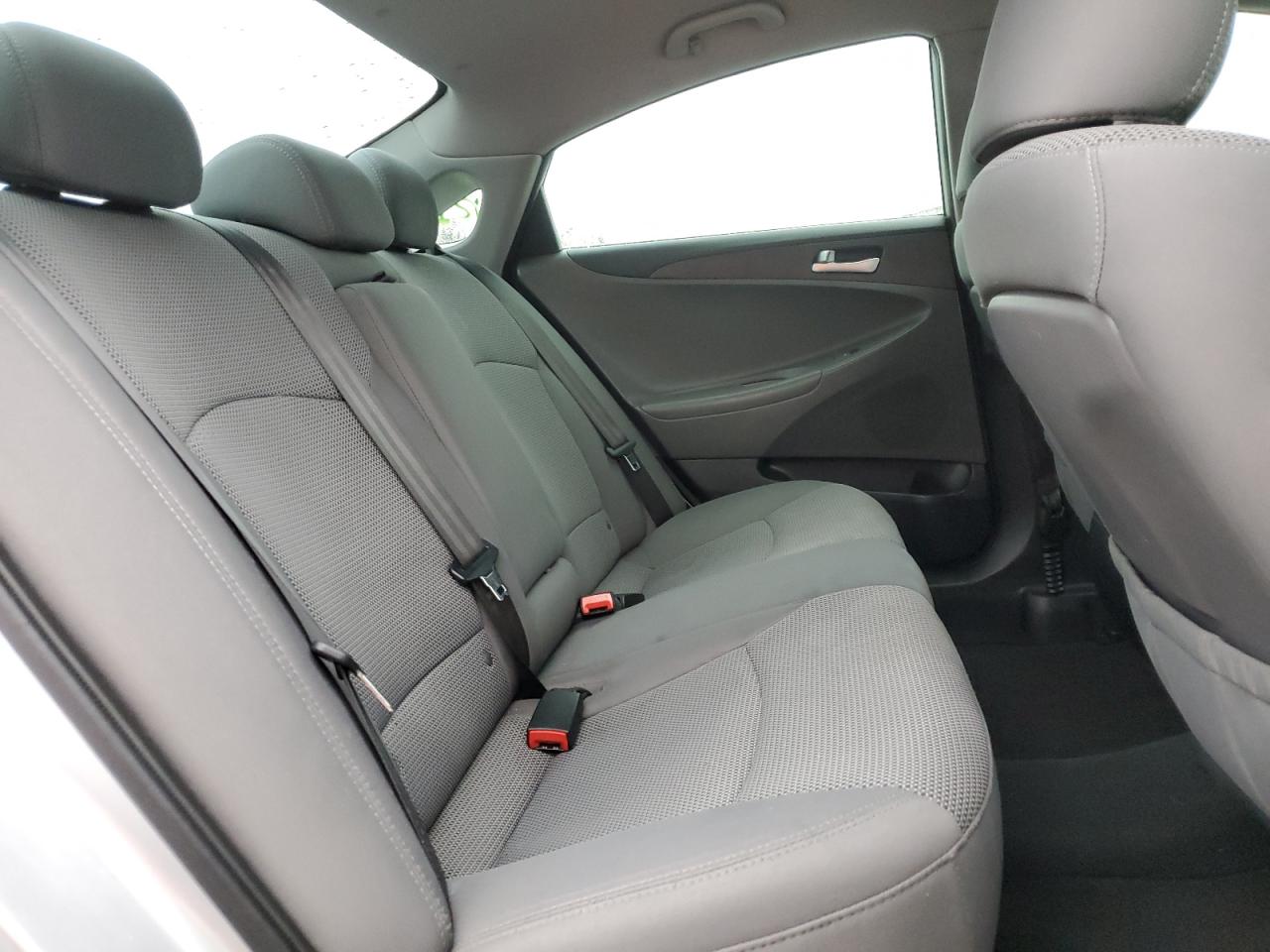 2013 Hyundai Sonata - Image 10