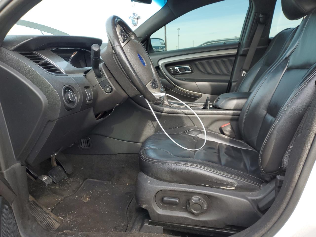 2013 Ford Taurus - Image 7