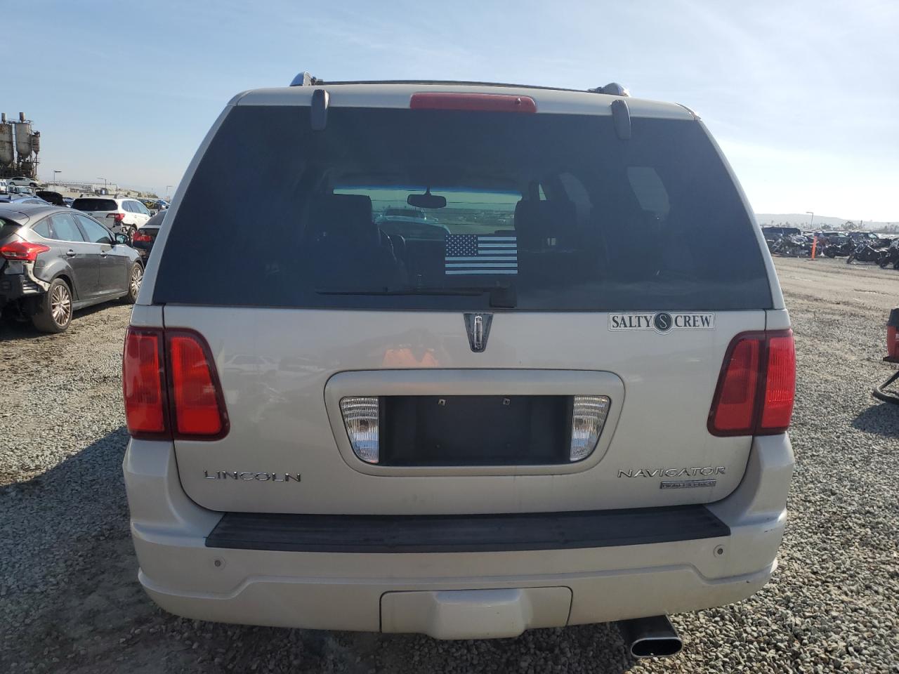 2005 Lincoln Navigator - Image 6